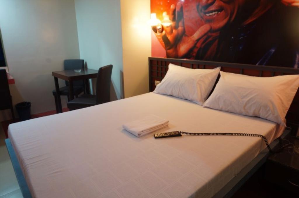 Icon Hotel Manila Habitación foto