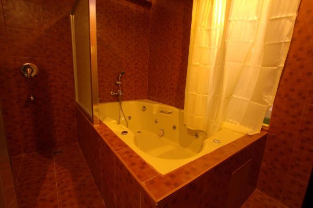 Icon Hotel Manila Habitación foto